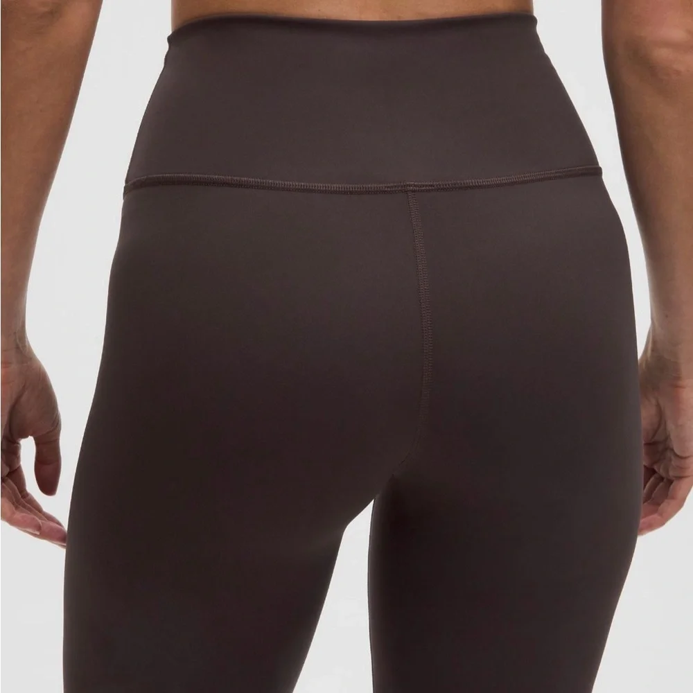 Lululemon Wunder Train HR Tight 28” - Picture 5 of 10